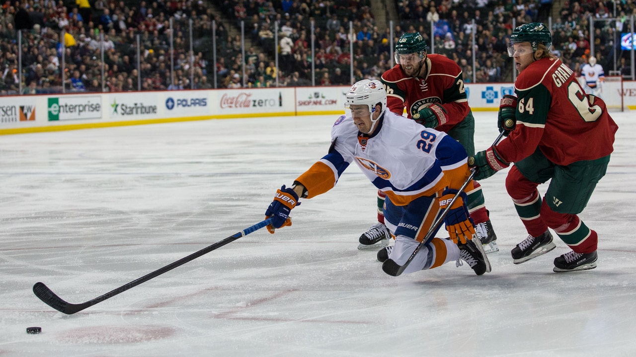 Wild recover from early deficit, stun Islanders